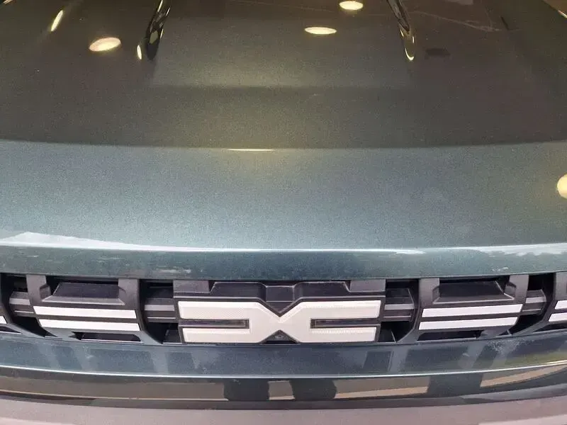 Nuevo Dacia Duster Extreme 131 CV (96 kW) 2025 Verde SUV