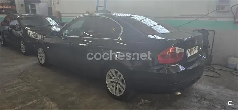 Usado BMW 318 122 CV (89 kW) 2006 Negro Berlina