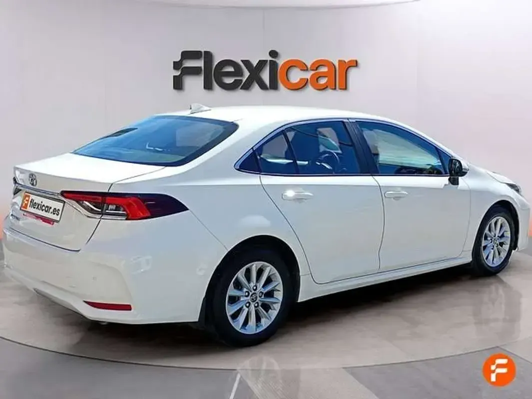 Usado Toyota Corolla Active 140 CV (102 kW) 2023 Blanco Utilitario