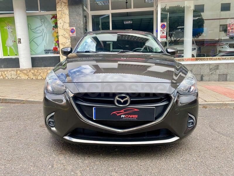 Usado Mazda 2 90 CV (66 kW) 2018 Marrón Berlina