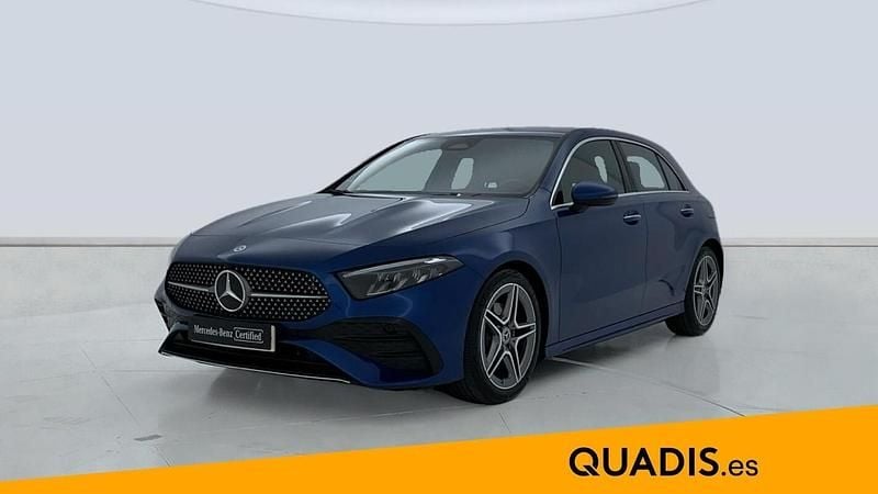 Azul Usado 2024 Mercedes A180 Advanced Utilitario | 31.800 € (Precio justo) - Imagen 1/4