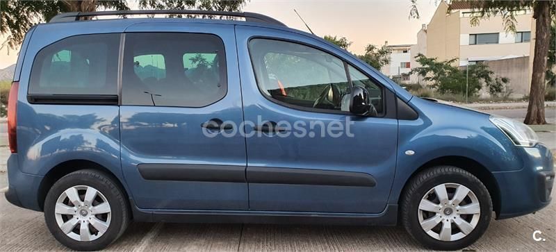 Azul Usado 2016 Citroën Berlingo XTR Monovolumen | 8999 € (Buen precio) - Imagen 1/4