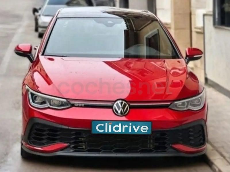 Usado VW Golf VIII GTI Clubsport 301 CV (221 kW) 2022 Granate Berlina