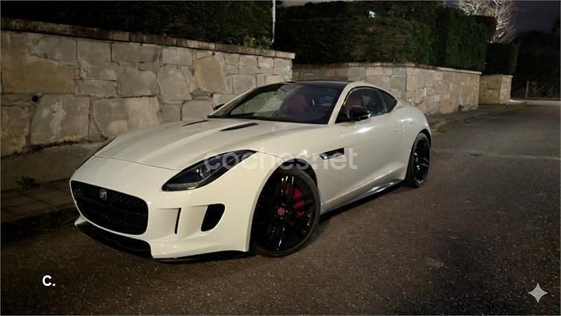 Usado Jaguar F-Type R 550 CV (404 kW) 2014 Blanco Coupe