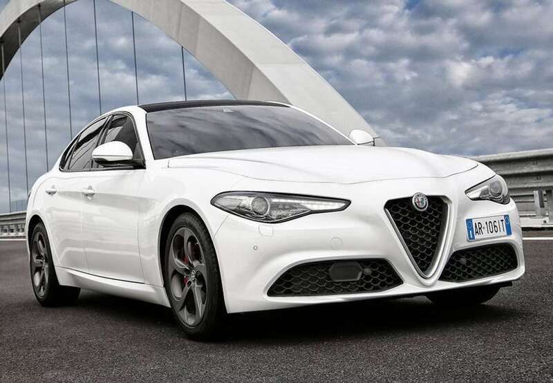 Azul Usado 2023 Alfa Romeo Giulia Competizione Berlina | 60.000 € - Imagen 1/4