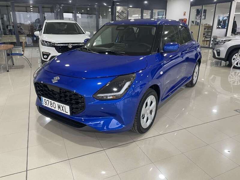 Usado Suzuki Swift 83 CV (61 kW) 2024 Azul Utilitario