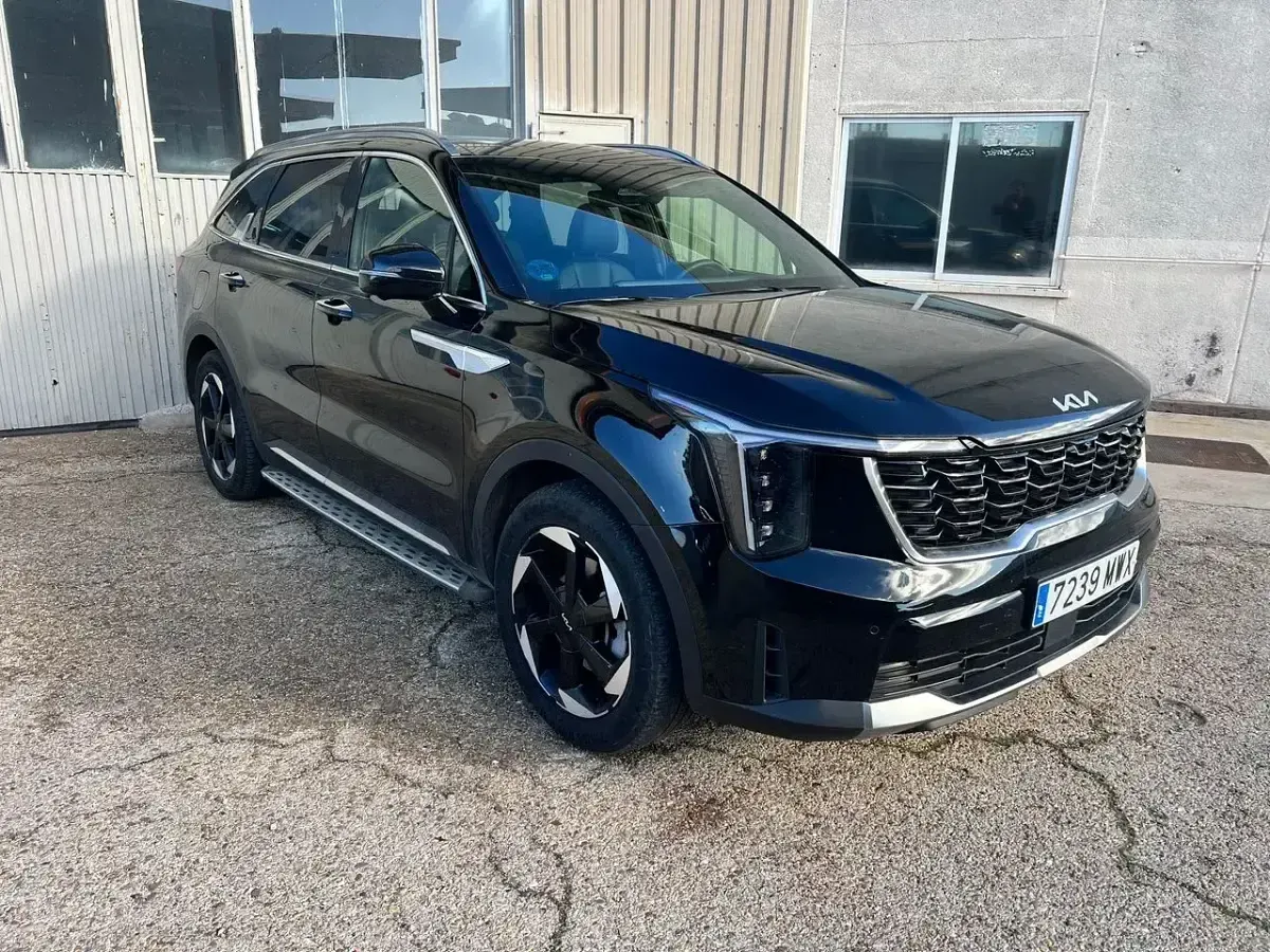 Usado Kia Sorento Premium 252 CV (185 kW) 2024 Negro SUV