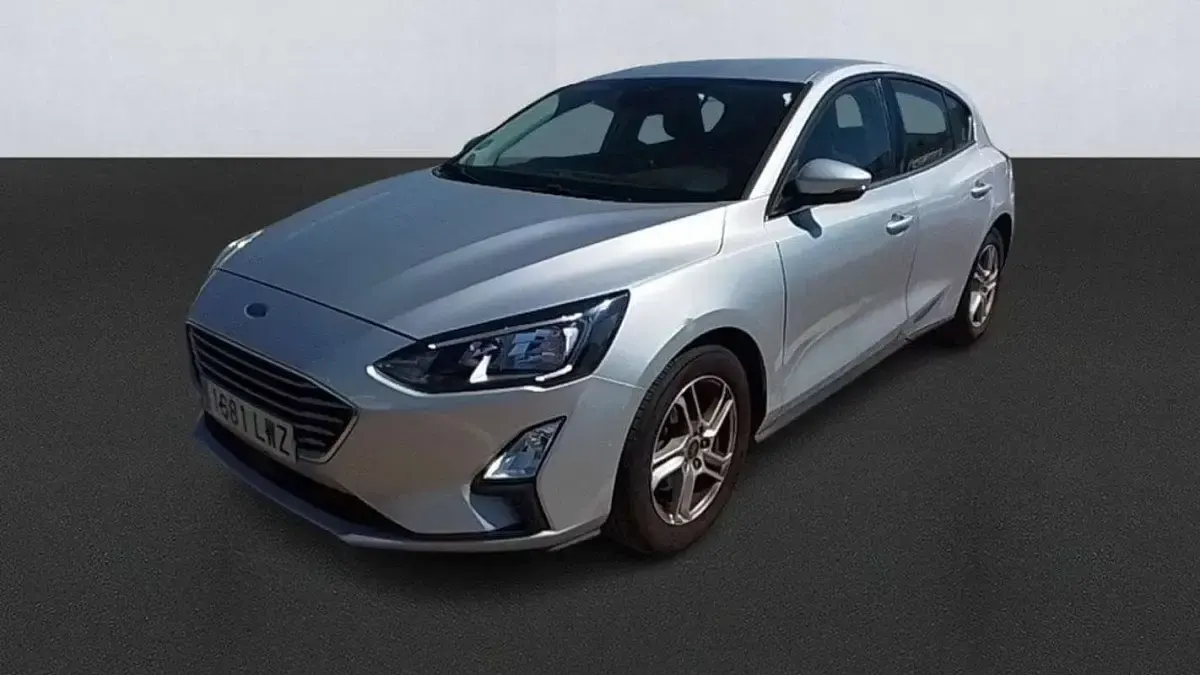 Usado Ford Focus Trend+ 120 CV (88 kW) 2022 Plateado Utilitario