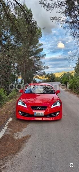 Usado Hyundai Genesis Sport 213 CV (156 kW) 2011 Rojo Coupe