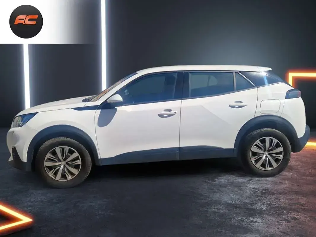 Usado Peugeot 2008 Active 110 CV (80 kW) 2021 Blanco SUV