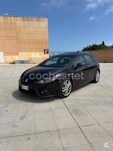 Usado Seat Leon CUPRA 240 CV (176 kW) 2007 Granate Utilitario