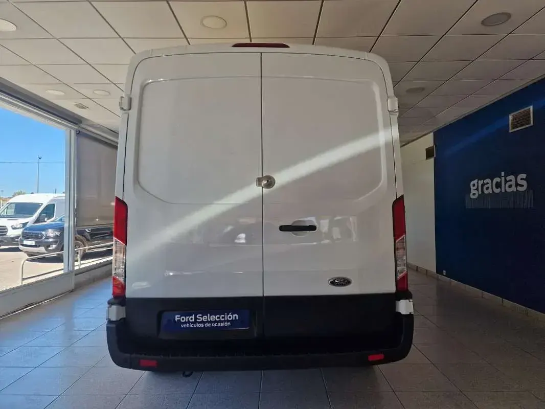 Usado Ford Transit Trend 131 CV (96 kW) 2022 Blanco Van