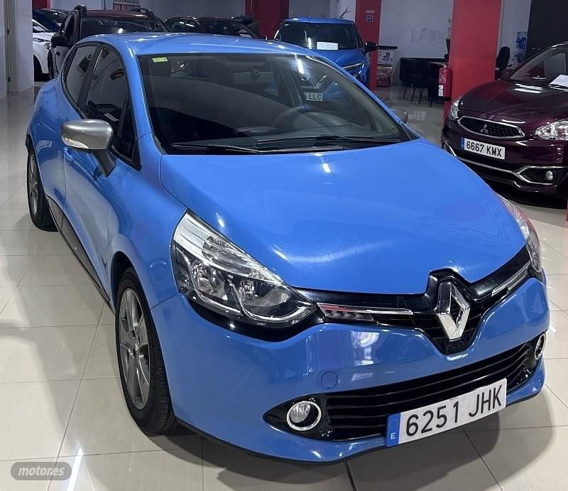 Usado Renault Clio IV Expression 75 CV (55 kW) 2015 Azul Berlina