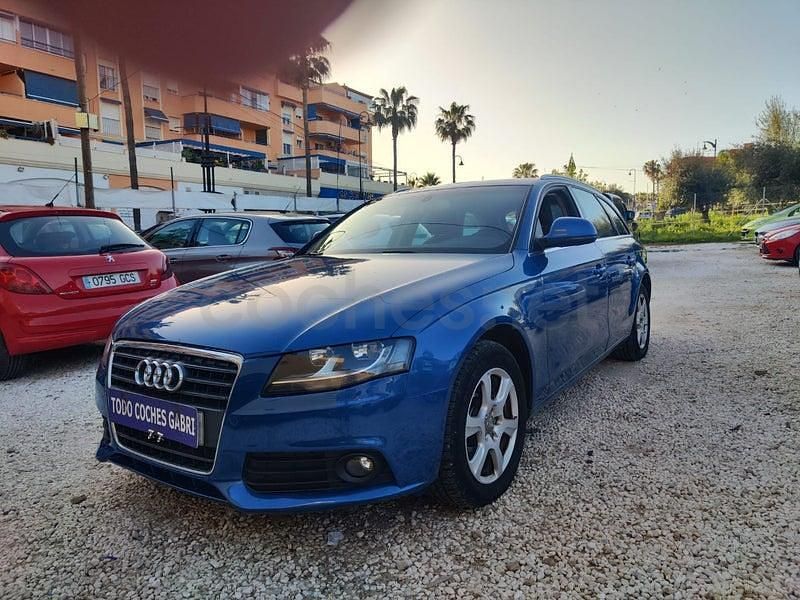 Usado Audi A4 143 CV (105 kW) 2008 Azul Familiar