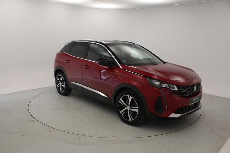 Usado Peugeot 3008 GT 131 CV (96 kW) 2021 Rojo SUV