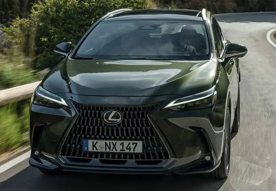 Usado Lexus NX300h 197 CV (144 kW) 2021 Gris SUV