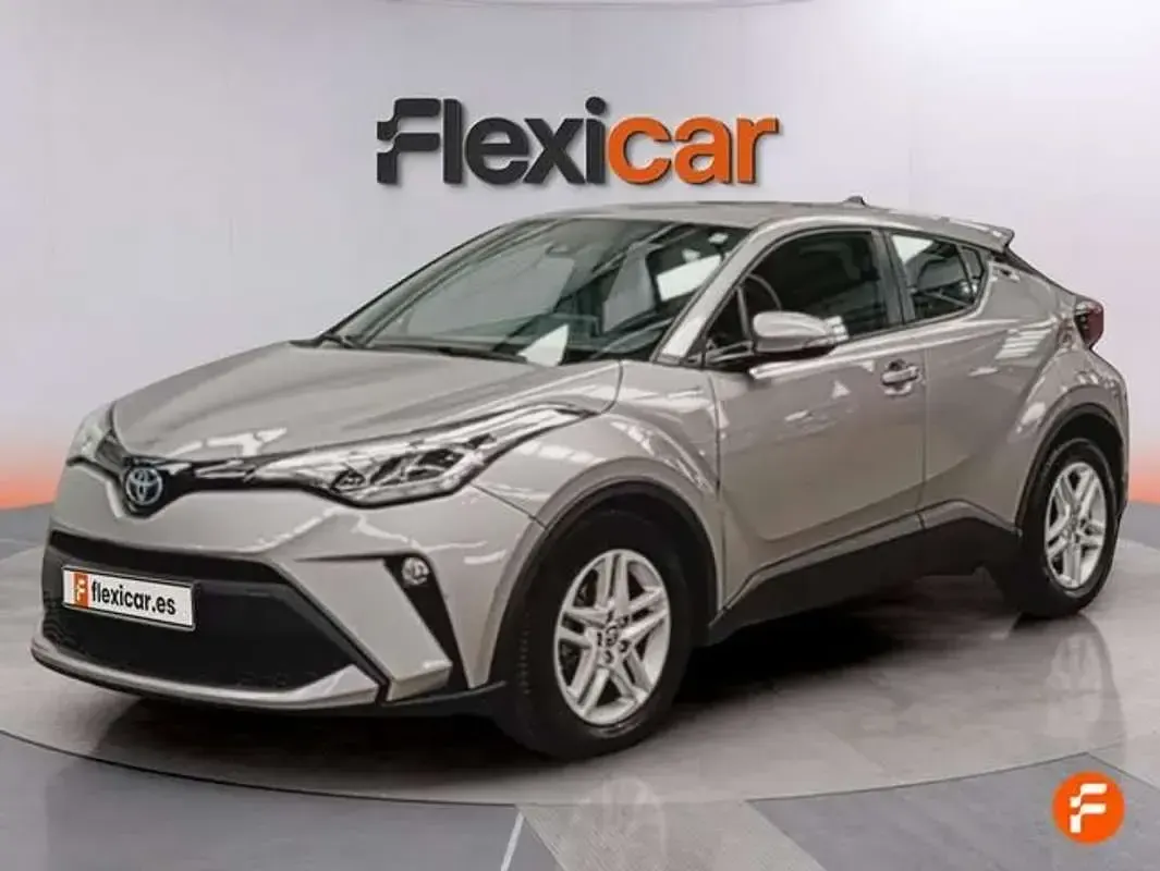 Usado Toyota C-HR Active 122 CV (89 kW) 2021 Gris SUV