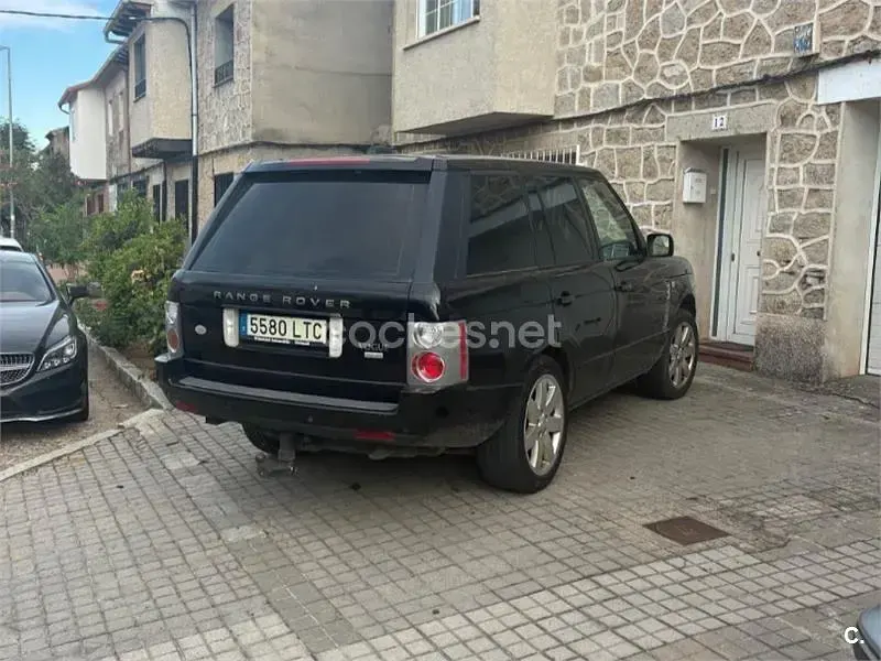 Usado Land Rover Range Rover Vogue 272 CV (200 kW) 2009 Negro SUV