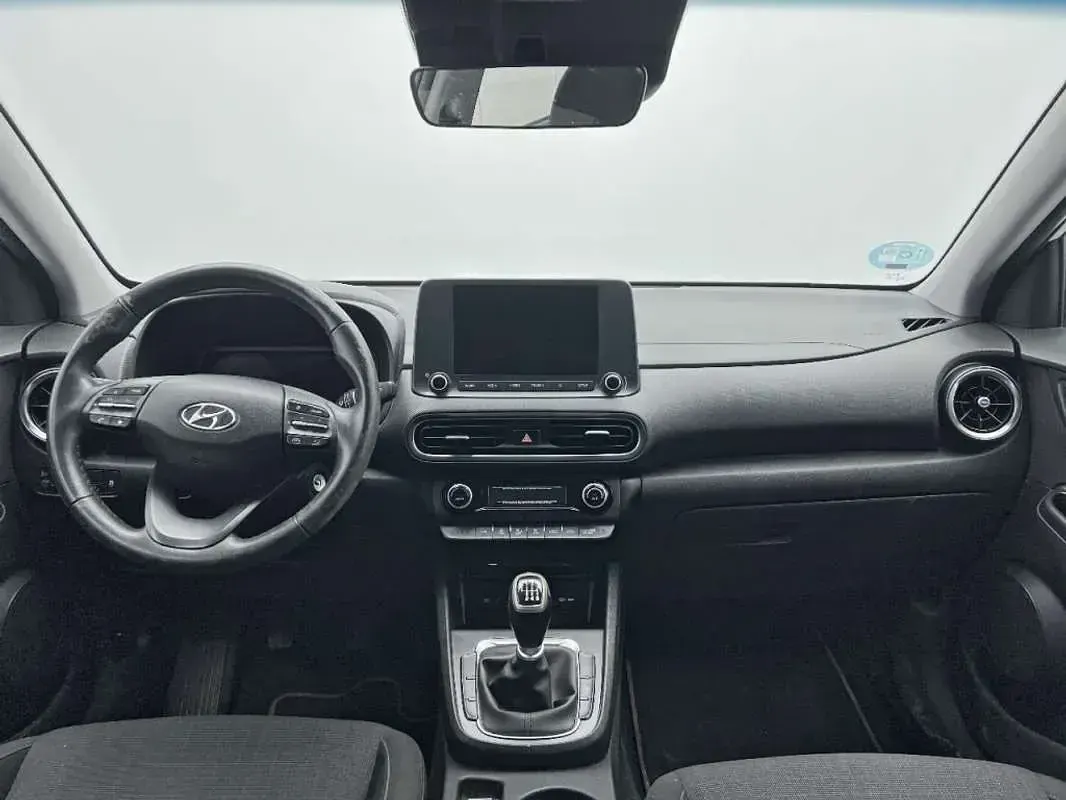 Usado Hyundai Kona 120 CV (88 kW) 2023 Blanco SUV