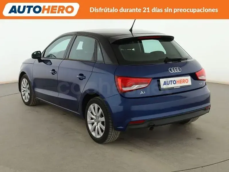Usado Audi A1 Sportback Attraction 116 CV (85 kW) 2015 Azul Utilitario