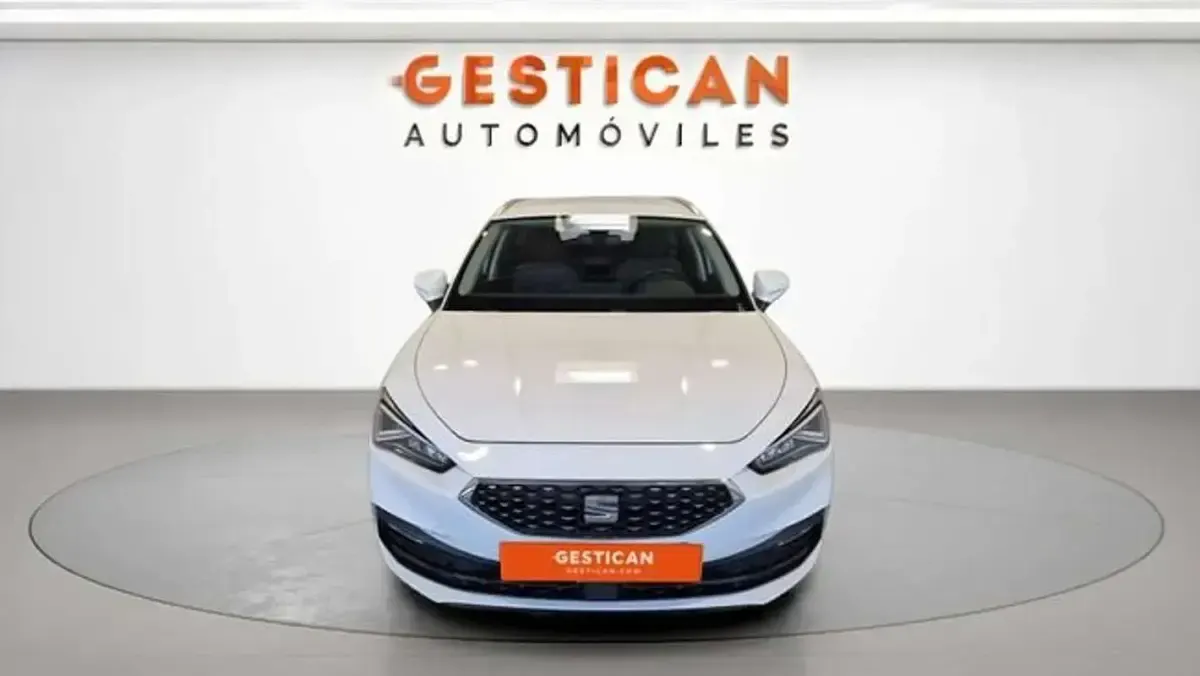 Usado Seat Leon XCELLENCE 205 CV (150 kW) 2022 Blanco Utilitario