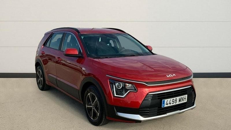 Rojo Usado 2024 Kia Niro SUV | 26.800 € (Precio justo) - Imagen 1/4