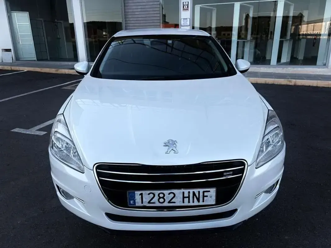 Usado Peugeot 508 Access 115 CV (84 kW) 2013 Blanco Berlina