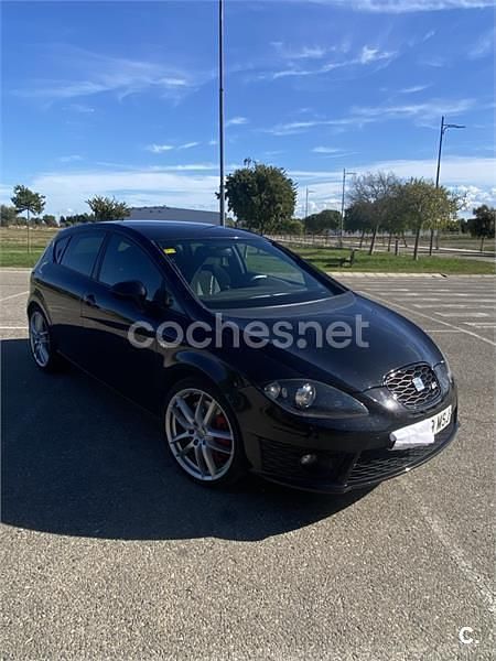 Usado Cupra Leon 265 CV (194 kW) 2012 Negro Berlina