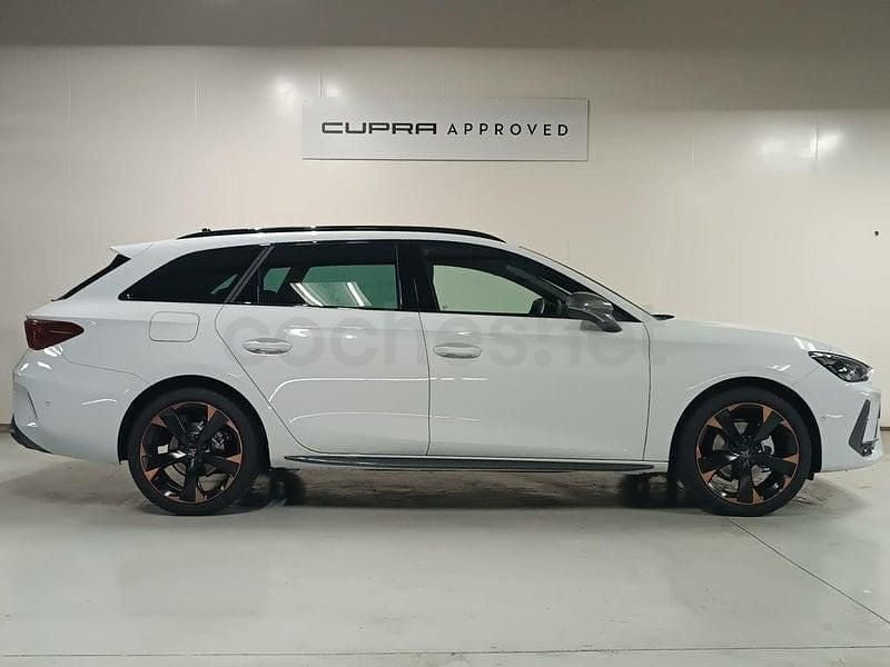 Usado Cupra Leon 150 CV (110 kW) 2025 Blanco Familiar