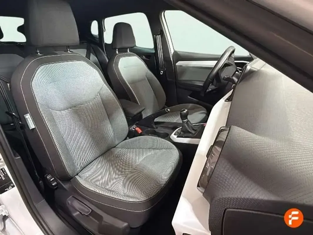 Usado Seat Ibiza 116 CV (85 kW) 2024 Blanco Utilitario