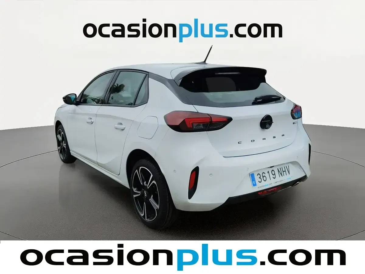 Uusi Opel Corsa 110 HP (80 kW) 2025 Valkoinen Sedan