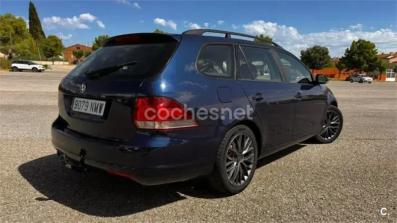 Usado VW Golf VII Advance 105 CV (77 kW) 2012 Azul Familiar
