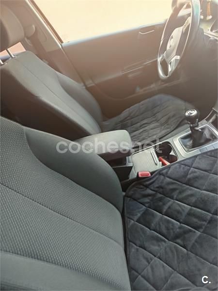 Negro Usado 2004 VW Passat Advance Berlina | 1850 € (Super precio) - Imagen 1/4