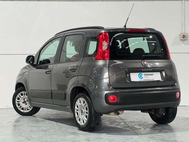Usado Fiat Panda Easy 69 CV (50 kW) 2019 Gris Utilitario