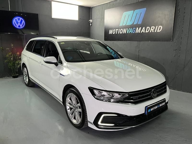Blanco Usado 2021 VW Passat GTE Familiar | 17.999 € (Buen precio) - Imagen 1/4