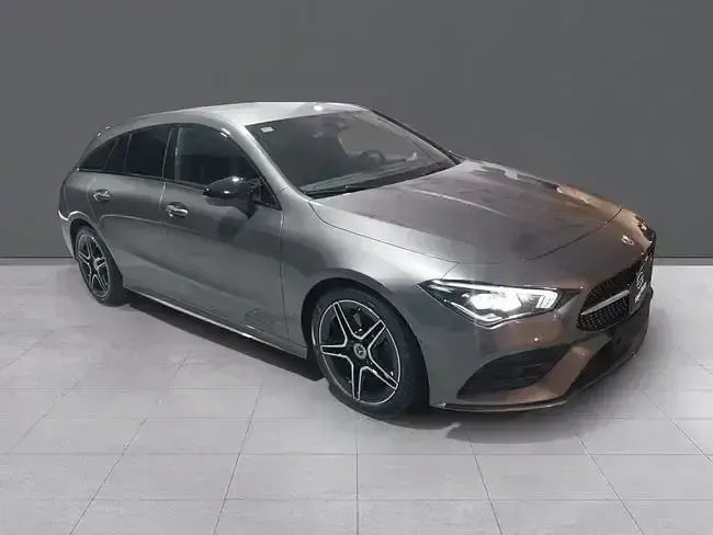 Usado Mercedes CLA200 149 CV (109 kW) 2023 Gris Coupe
