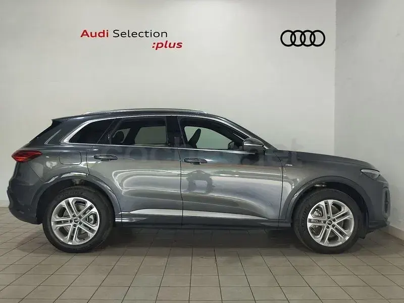 Usado Audi Q5 S-Line 204 CV (150 kW) 2025 Gris SUV