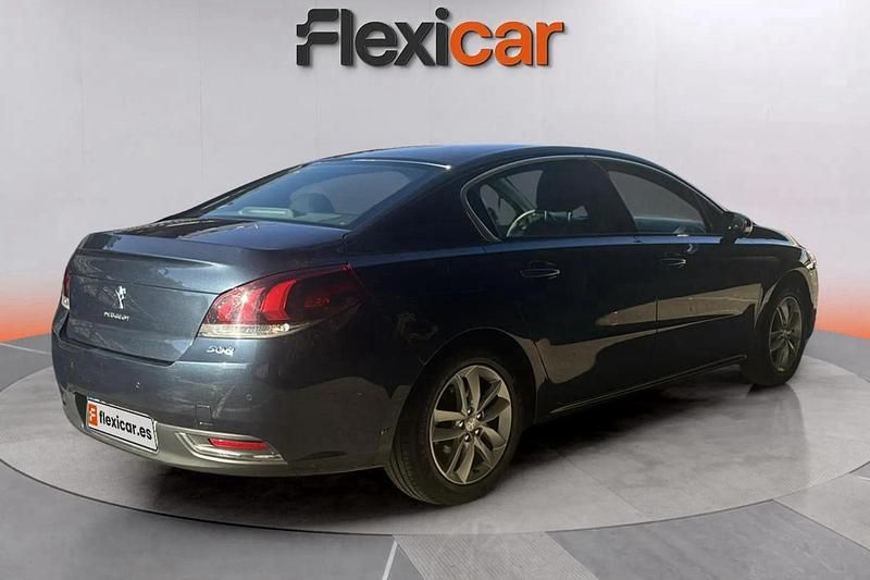 Usado Peugeot 508 Active 120 CV (88 kW) 2017 Negro Berlina