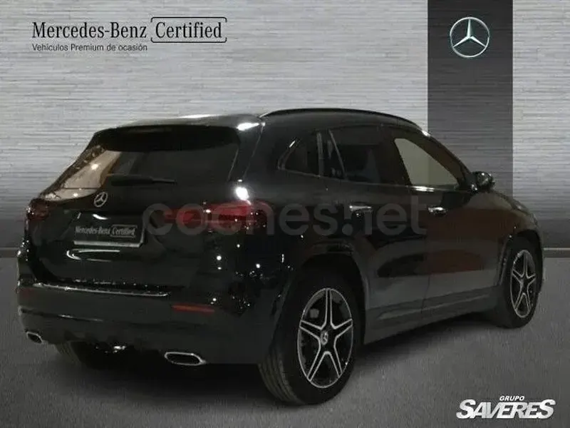 Usado Mercedes GLA200 150 CV (110 kW) 2025 Negro SUV