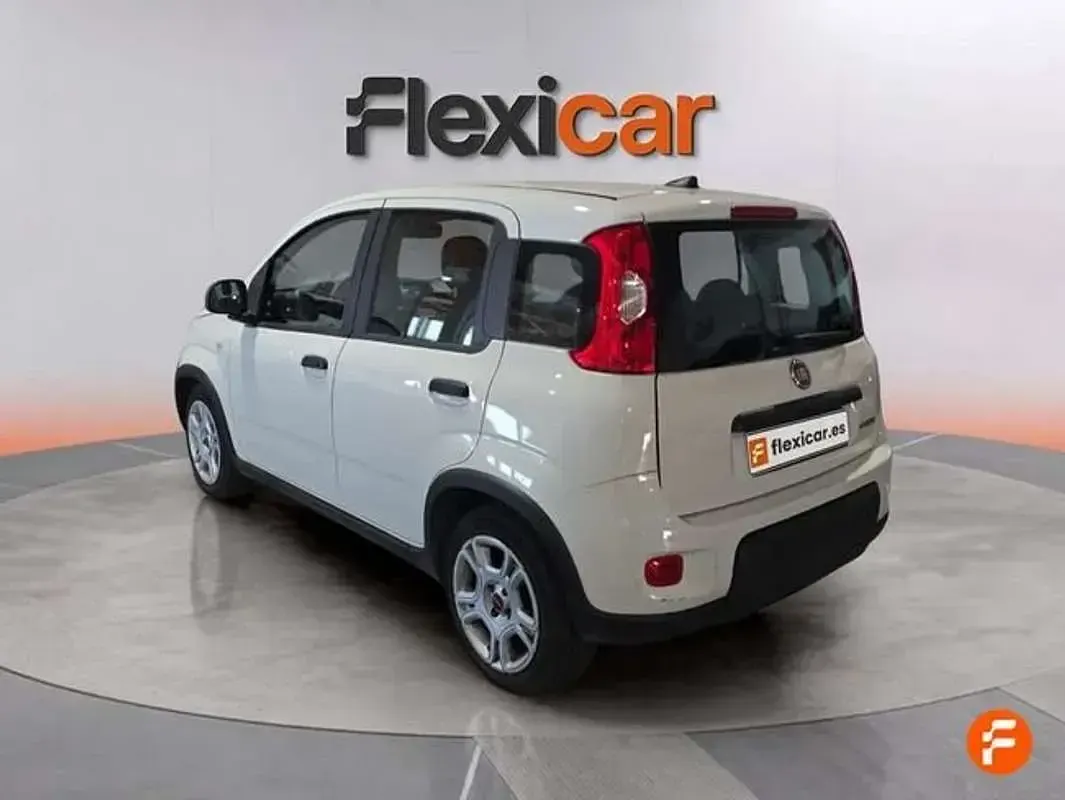 Usado Fiat Panda 71 CV (52 kW) 2024 Blanco Utilitario