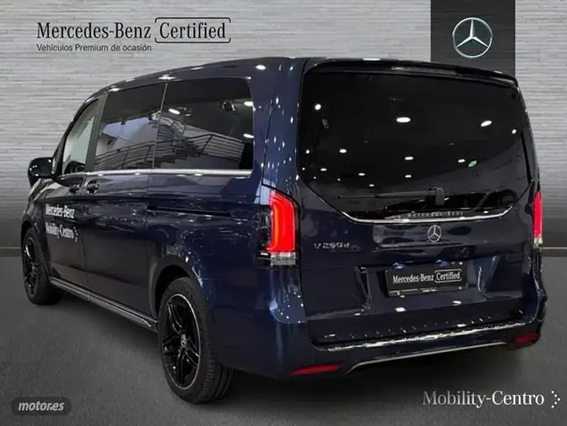 Usado Mercedes V250 Avantgarde 190 CV (139 kW) 2026 Azul Monovolumen