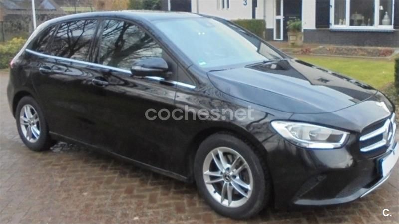 Negro Usado 2020 Mercedes B180 Monovolumen | 17.200 € (Buen precio) - Imagen 1/4