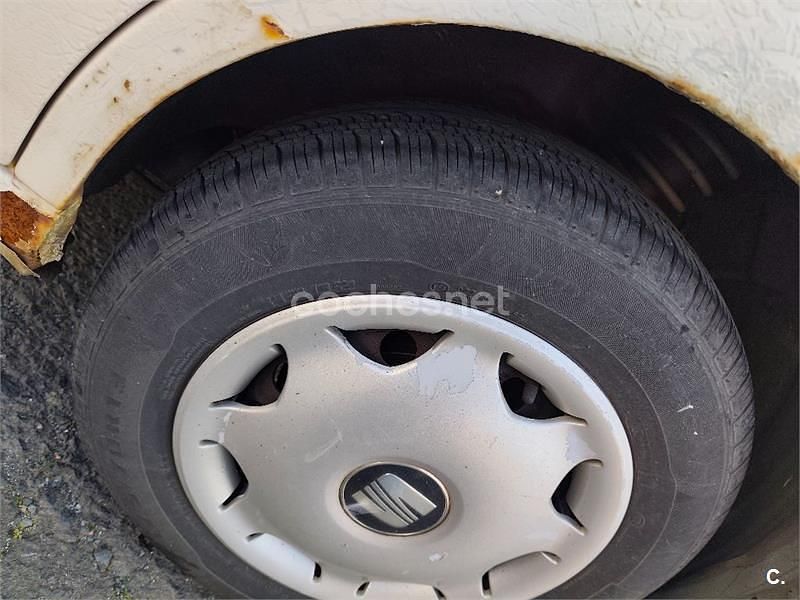 Usado Seat Ibiza Stella 68 CV (50 kW) 2001 Blanco Utilitario