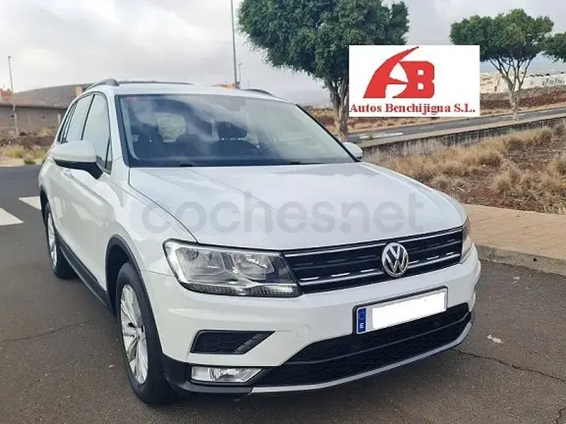 Usado VW Tiguan Edition 125 CV (91 kW) 2017 Blanco SUV