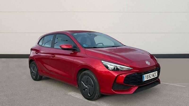 Usado MG MG3 197 CV (144 kW) 2025 Rojo Utilitario