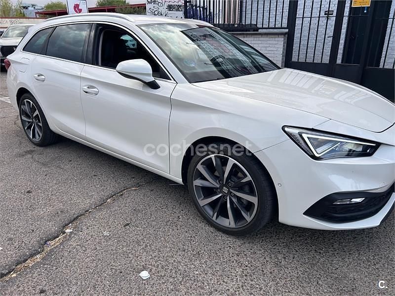 Blanco Usado 2022 Seat Leon XCELLENCE Familiar | 20.100 € (Precio justo) - Imagen 1/4