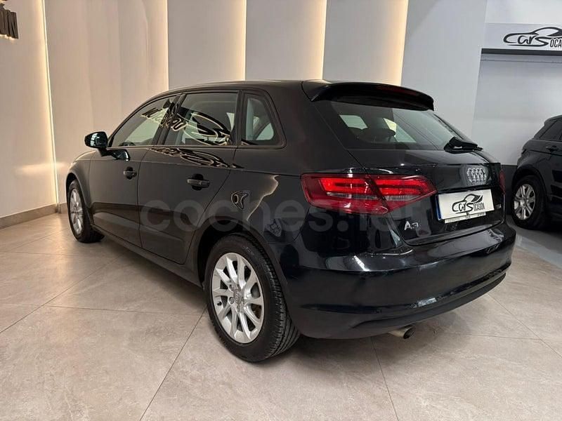 Usado Audi A3 Attraction 110 CV (80 kW) 2014 Negro Berlina