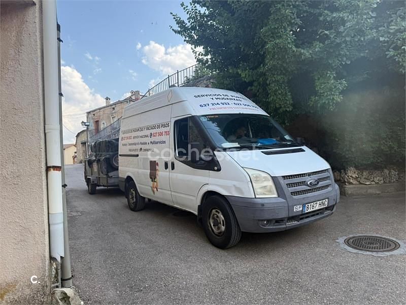 Usado Ford Tourneo Limited 125 CV (91 kW) 2012 Blanco Monovolumen