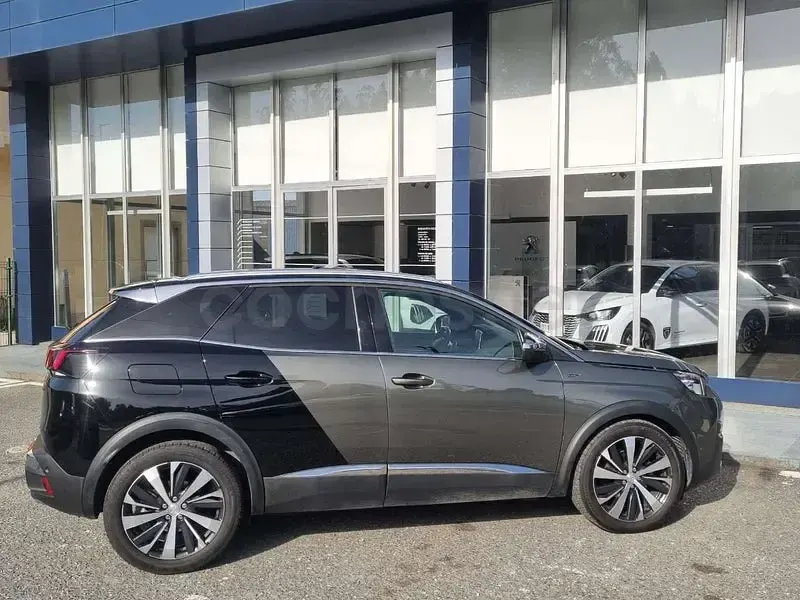 Usado Peugeot 3008 GT 180 CV (132 kW) 2017 Gris / plata SUV