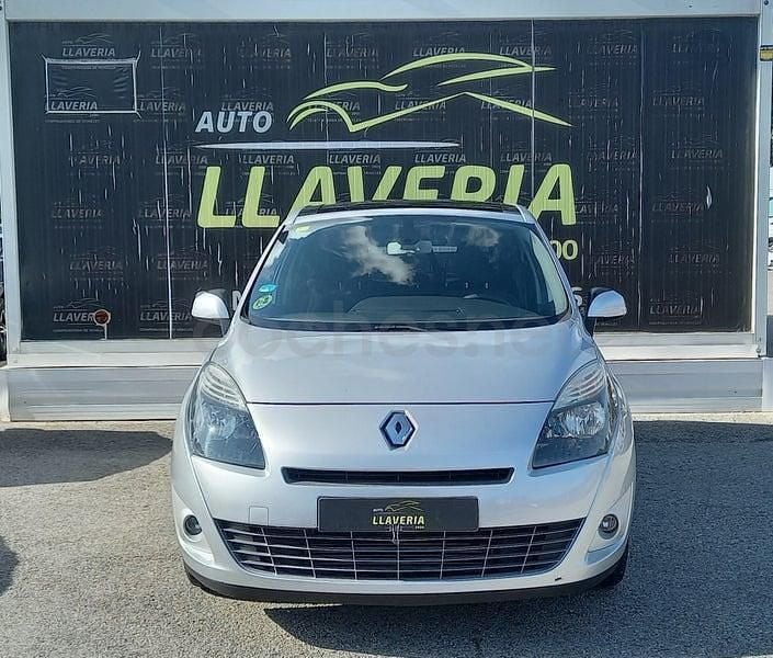 Usado Renault Grand Scénic III Dynamique 130 CV (95 kW) 2009 Gris / plata Monovolumen